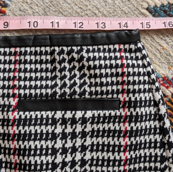 Talbots Houndstooth Ponte Faux Leather Trim Pencil Skirt - Picture 4 of 6